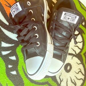 Black Converse Women’s size 10 Men’s size 8